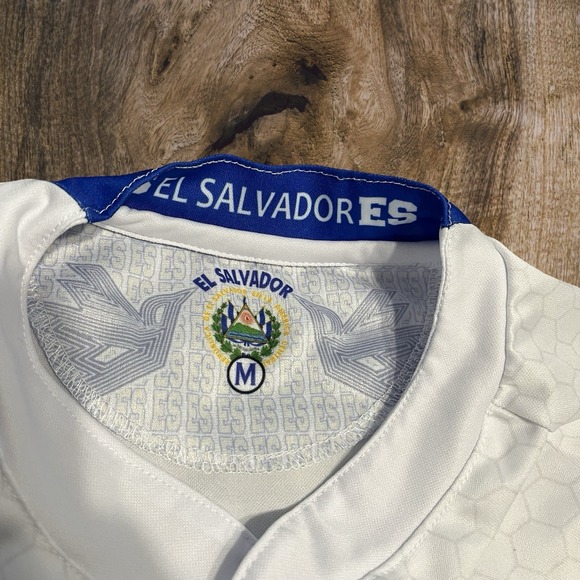 Umbro El Salvador Jersey Medium - Picture 4 of 4